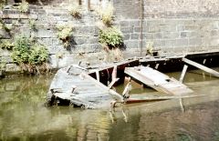 ROCHDALE CANAL MANCHESTER WRECKED ROCHDALE BOAT WB 1980