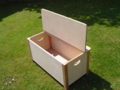 3.1 Deck storage chest