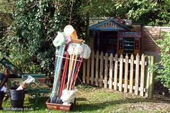 Marsworth - canal arts shop