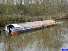 North Star sunk on the Macclesfield canal