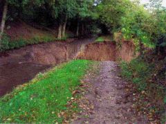 CANAL BREACH-MONMOUTHSHIRE & BRECON CANAL