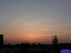 16-04-2010 dust cloud at sunset