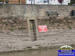 Do not use this ladder!!