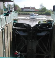 Cruiser gently passing Barmby Barrage