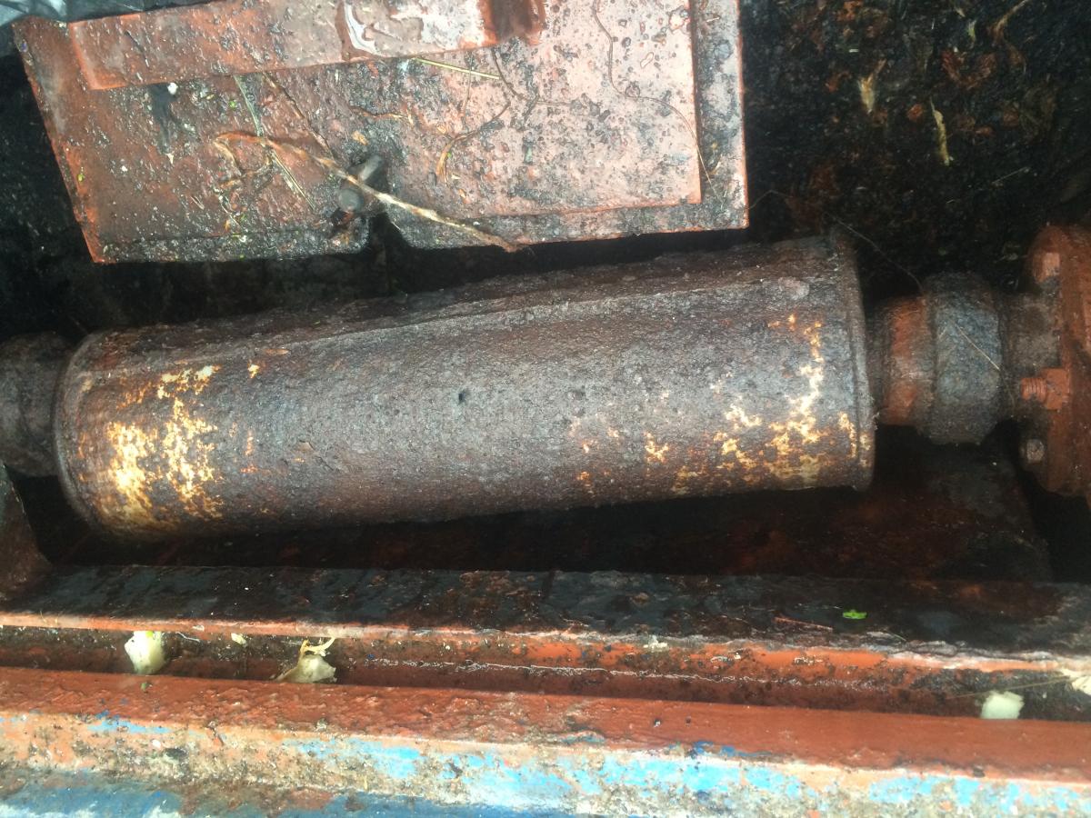 How to remove Exhaust Silencer? Boat Building & Maintenance Canal World