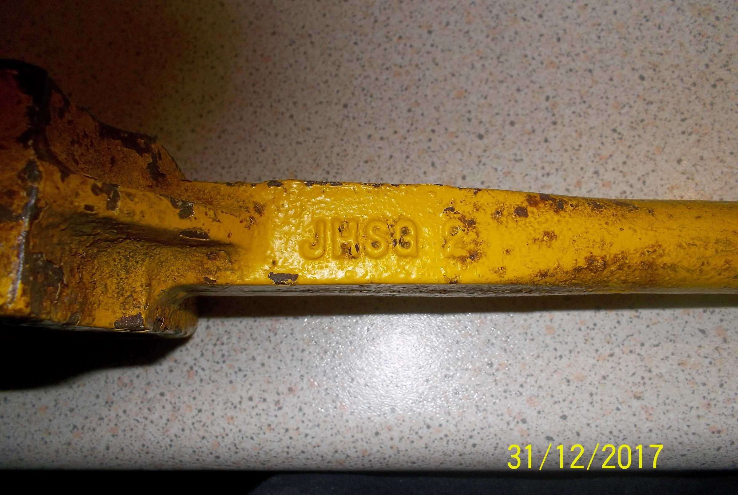 Large Windlass History & Heritage Canal World