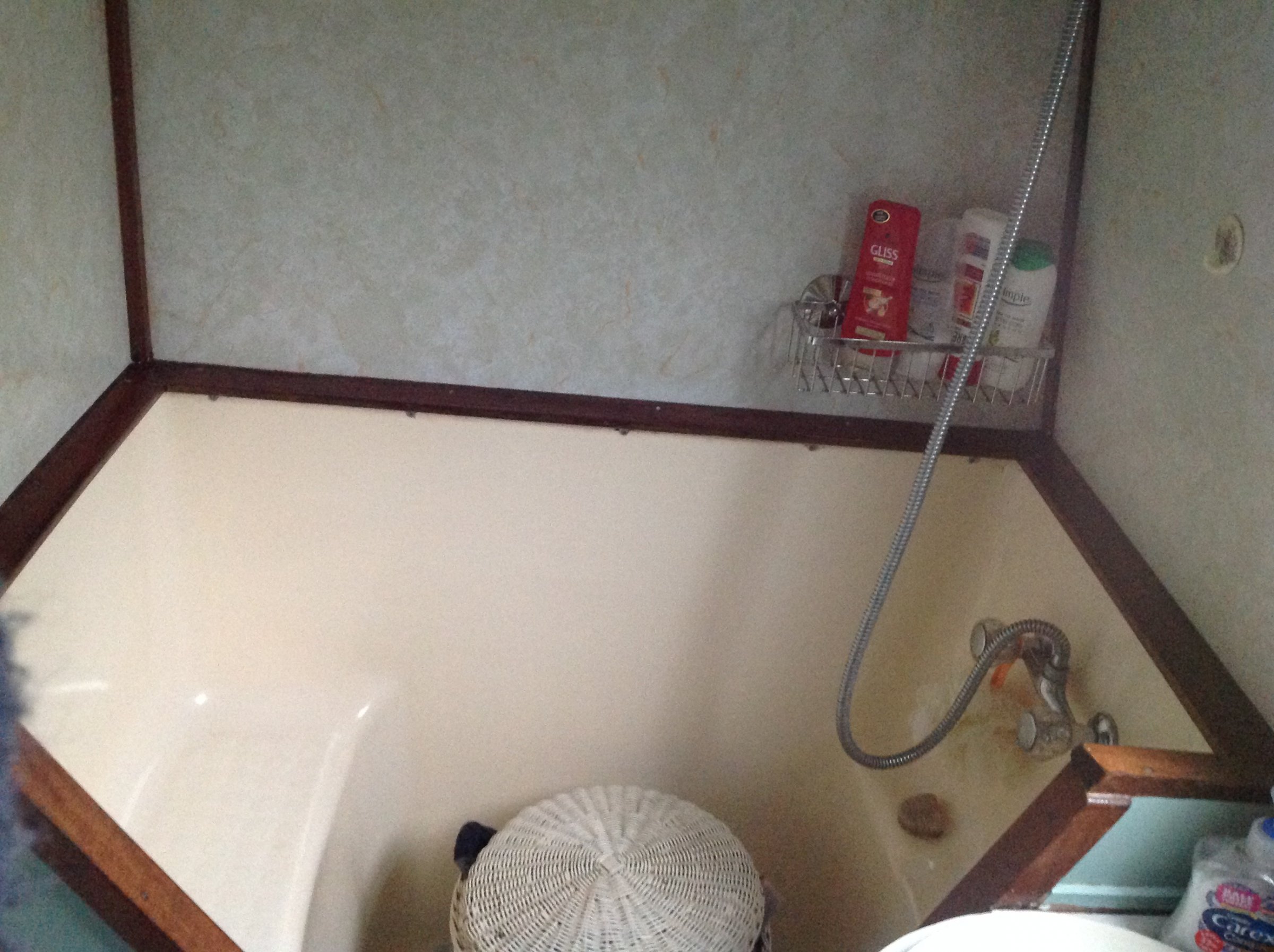 Shower Room refurb. Boat Building & Maintenance Canal World