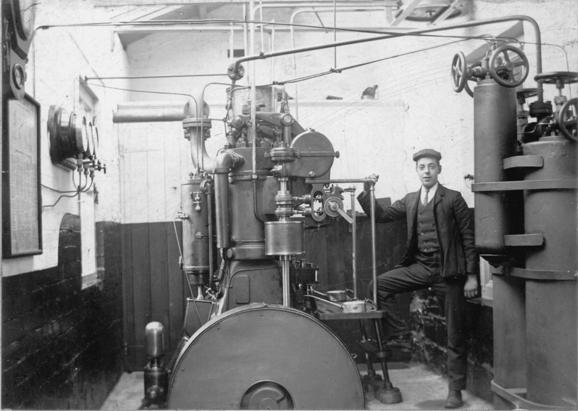 The Diesel Engine in narrowboats - History & Heritage - Canal World