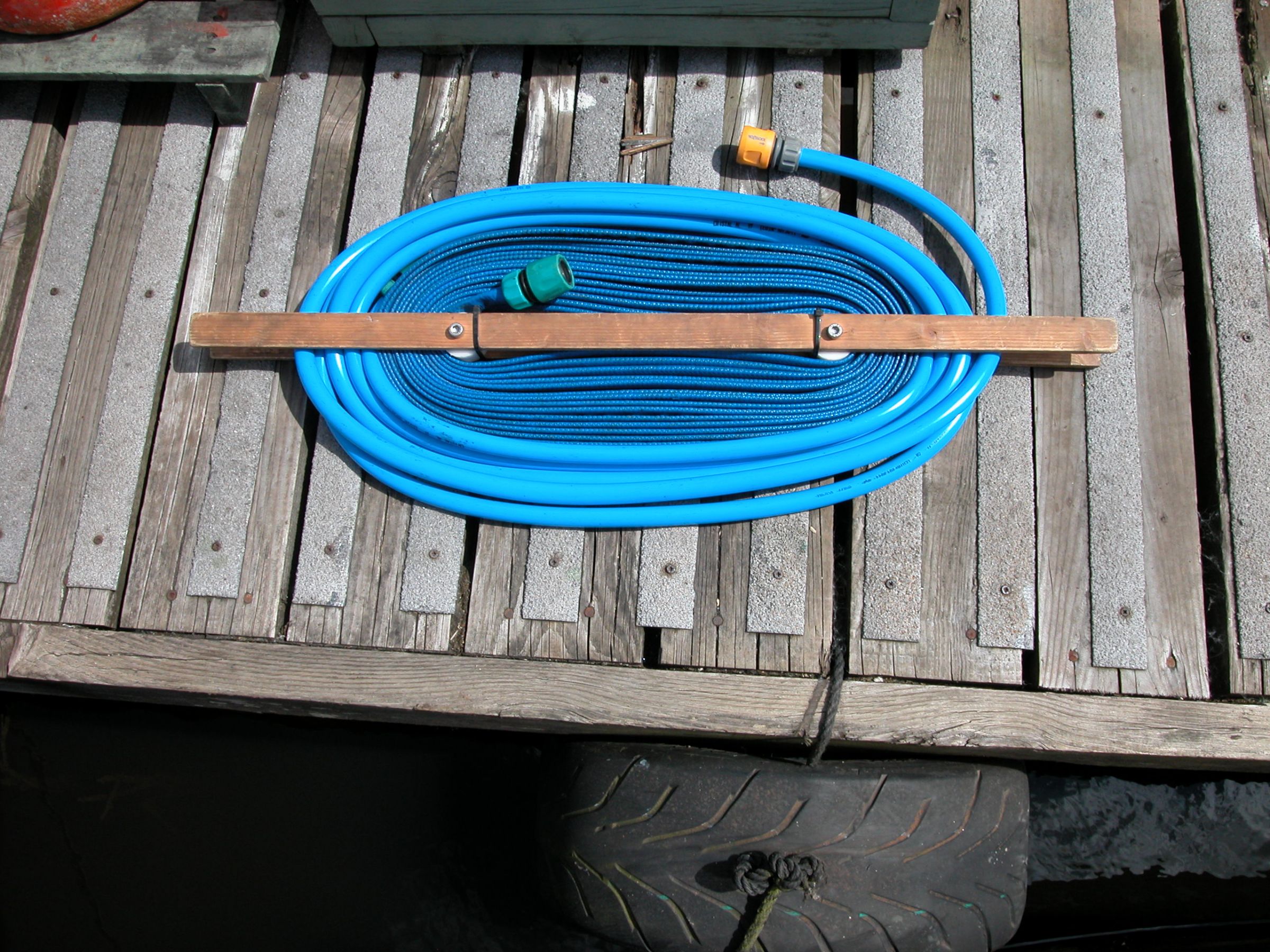 Flat roll up hose pipe? Boat Equipment Canal World