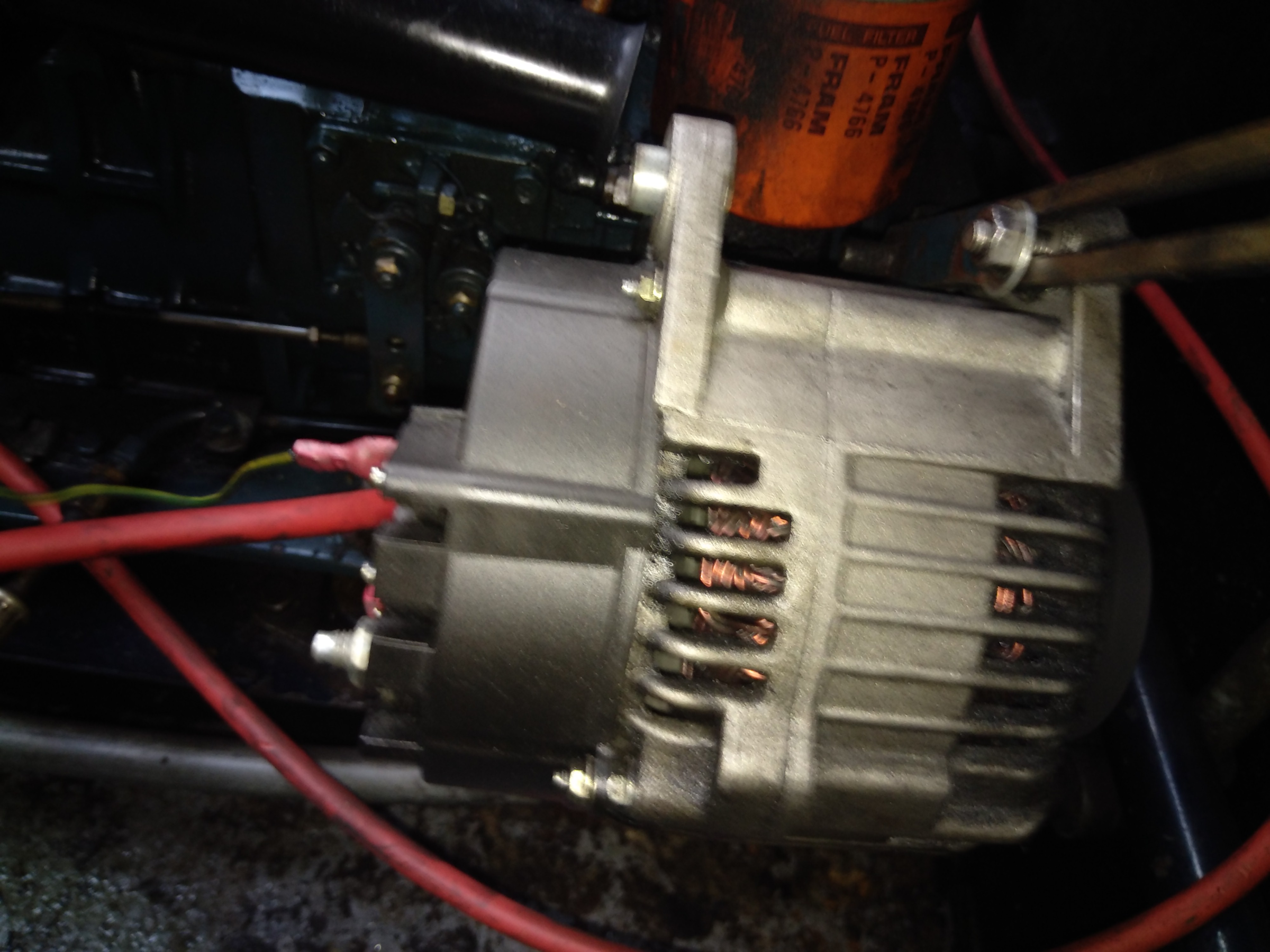 Alternator suddently not putting out voltage... help! Boat Building