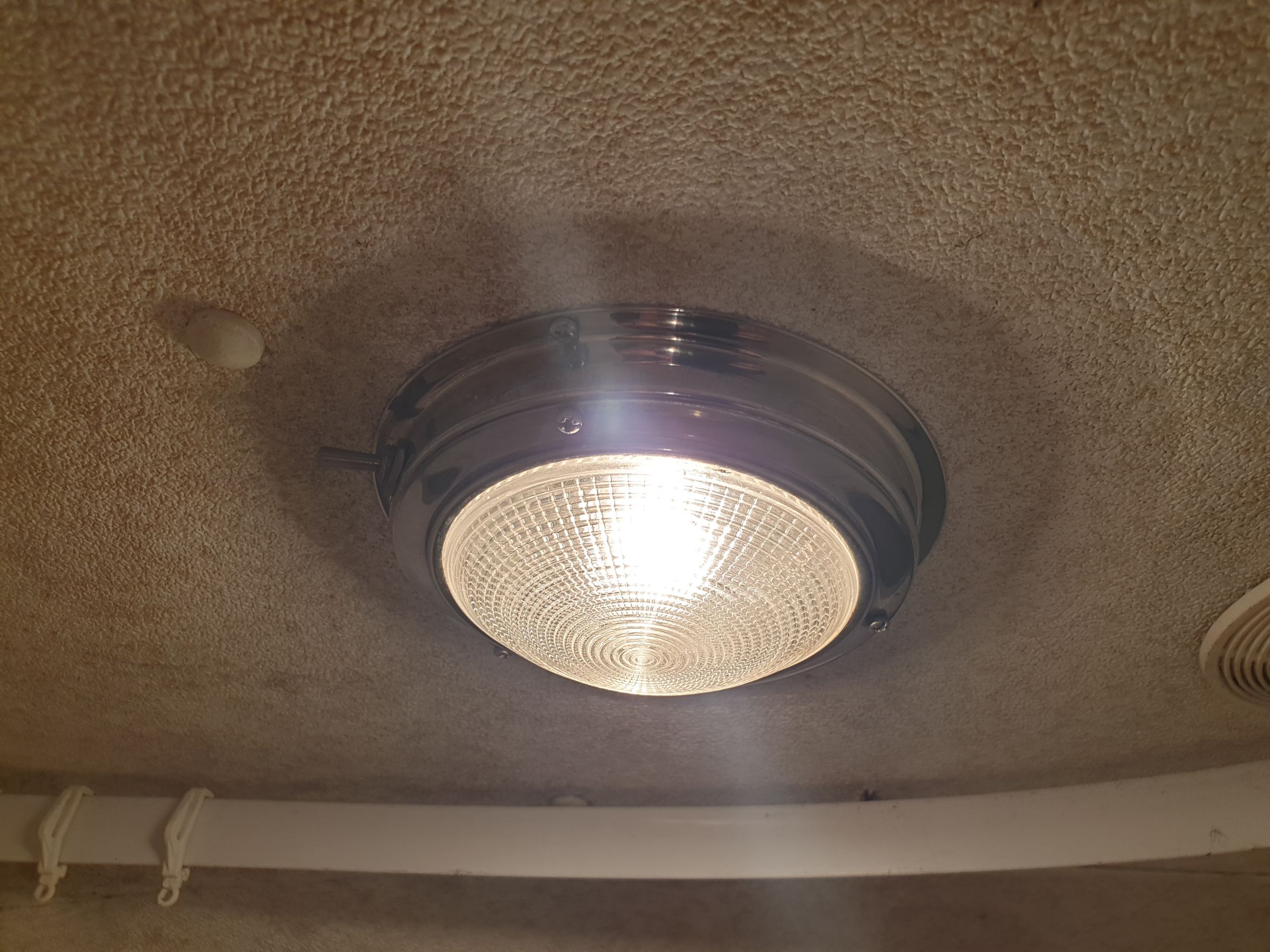 Cabin light bulbs Boat Building & Maintenance Canal World