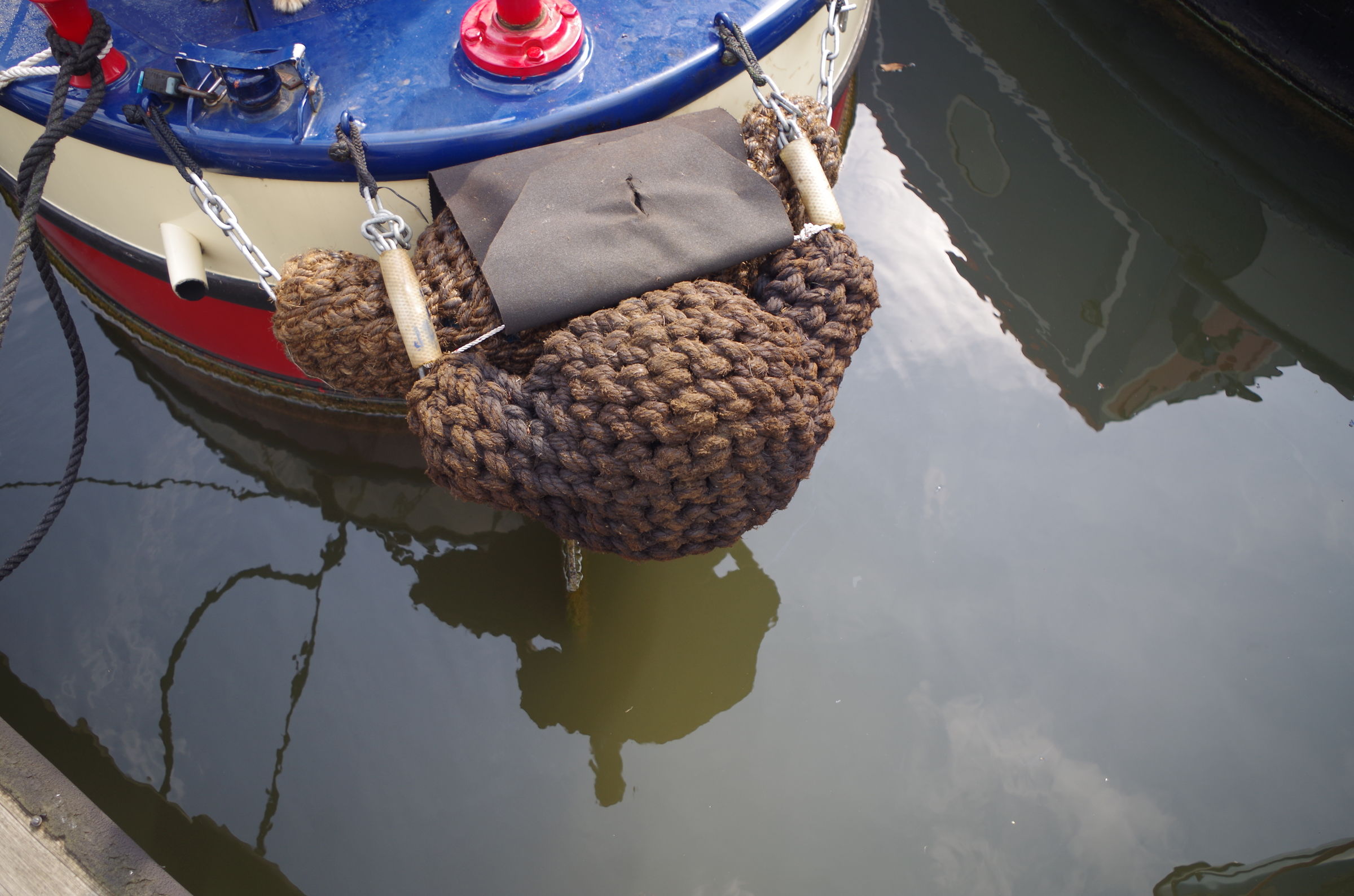 Attaching rope fenders Boat Building & Maintenance Canal World