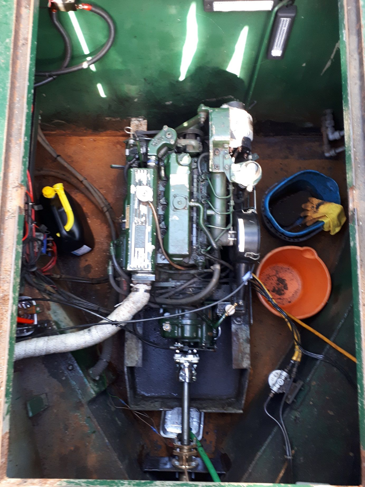 Show us pics of your... engine bay Boat Building & Maintenance