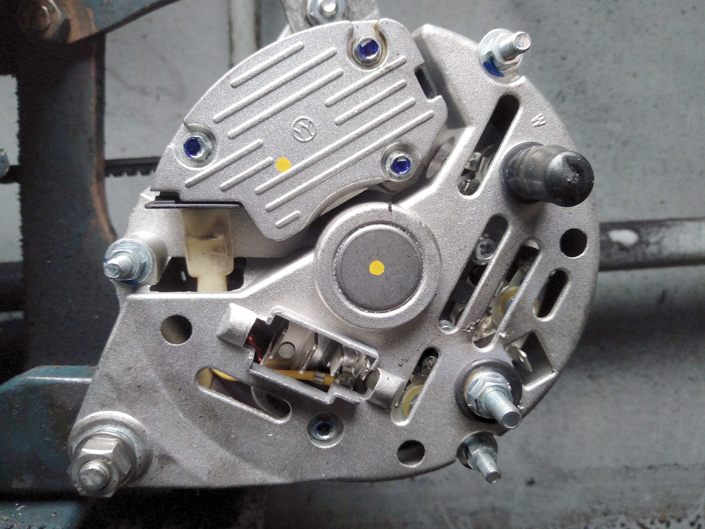 Alternator Wiring 3 blade connector - Boat Building & Maintenance - Canal  World