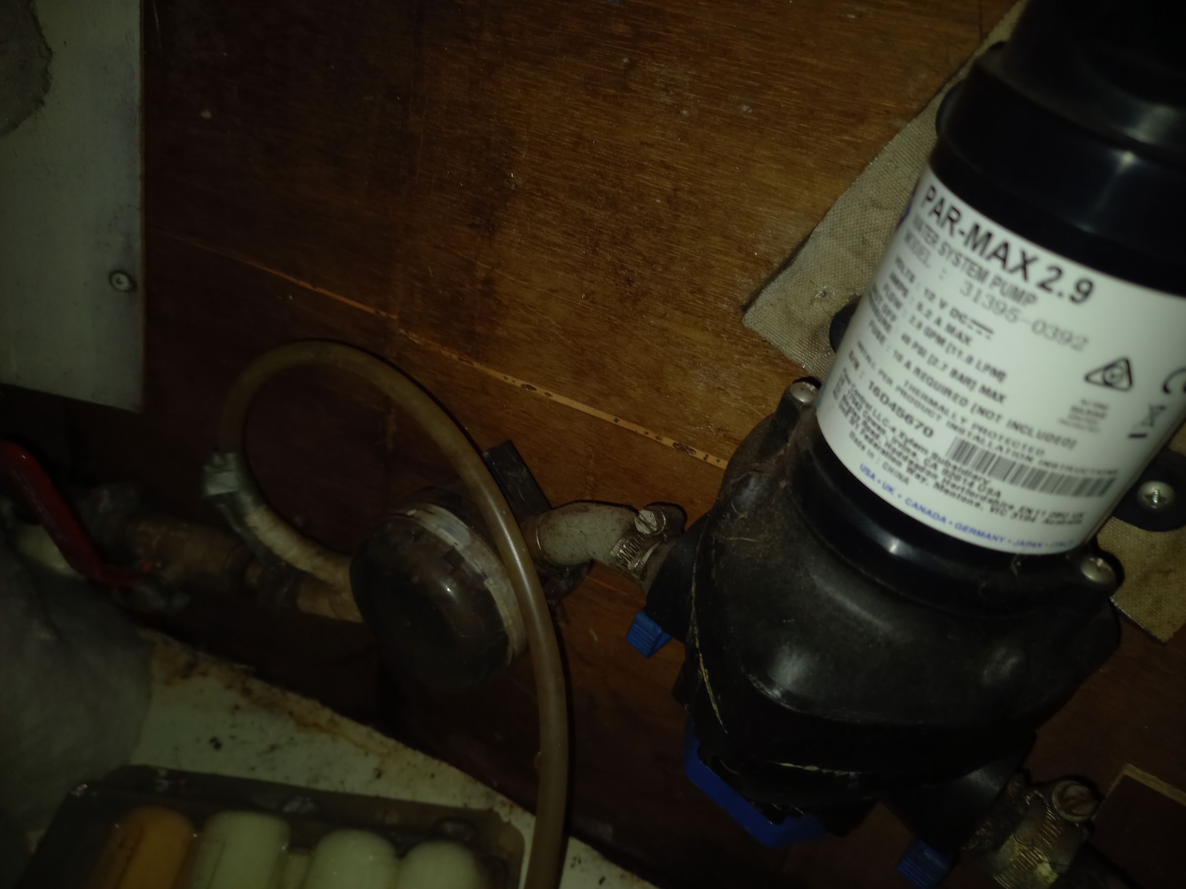 Water pump always running (pressure switch or leak?!) Pressure switch