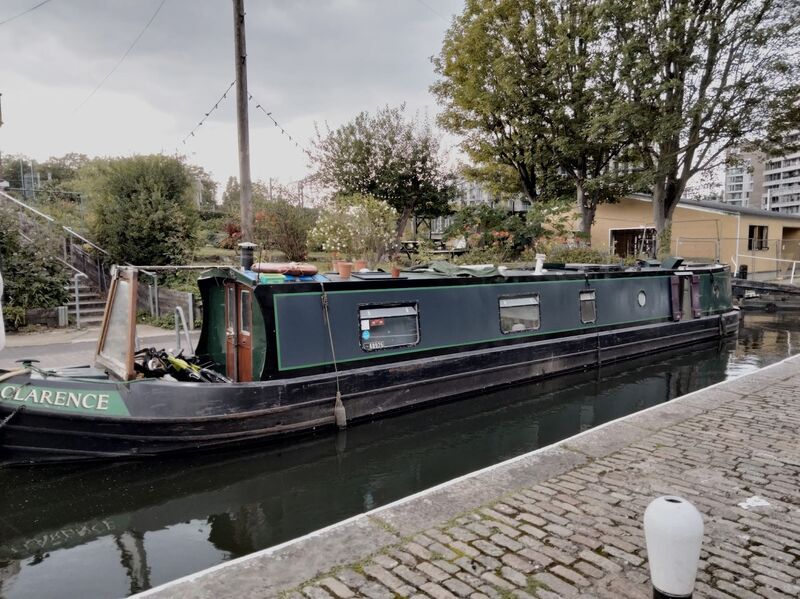 Narrowboat Clarence