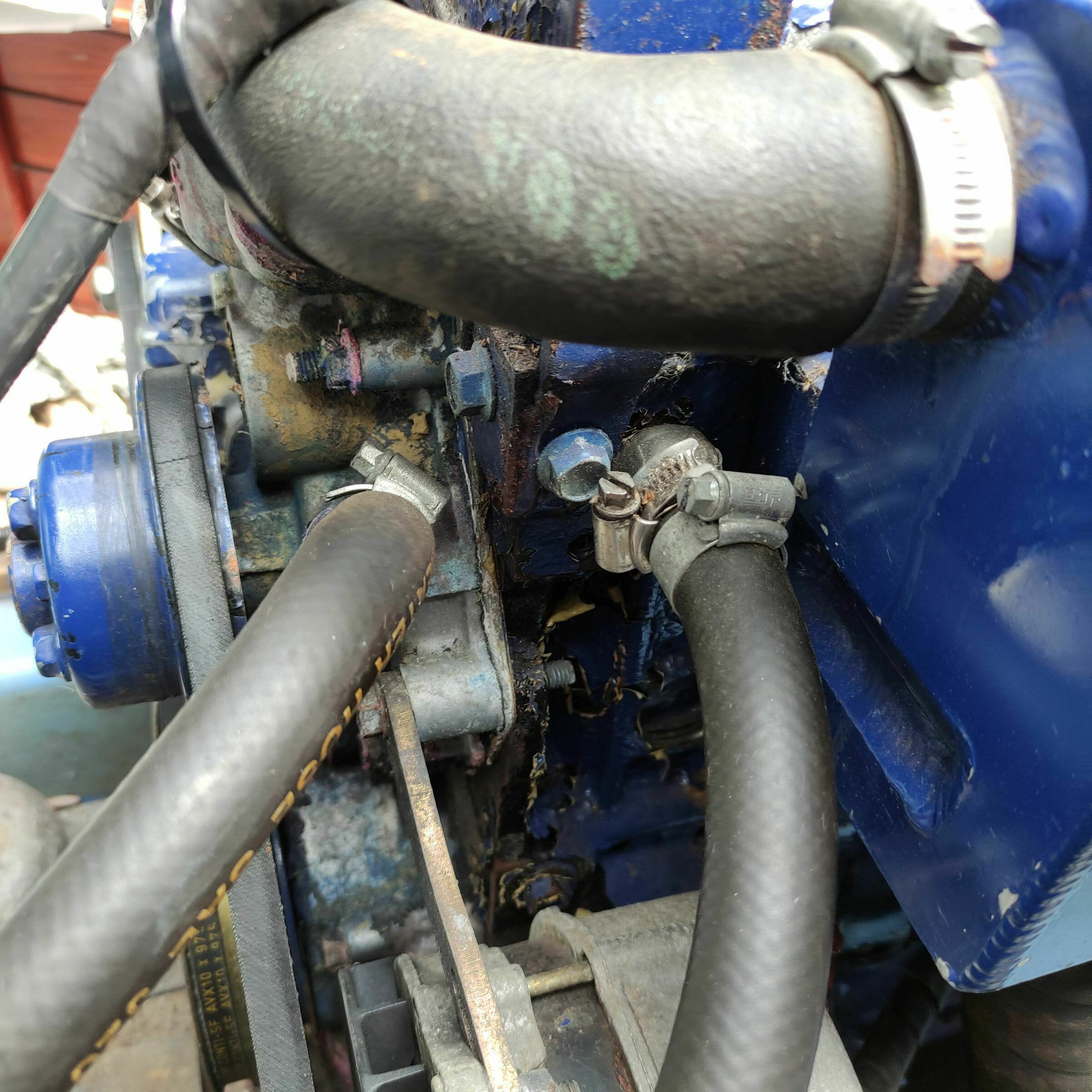 Isuzu 55 Marine Engine Coolant Emptying... Boat Building