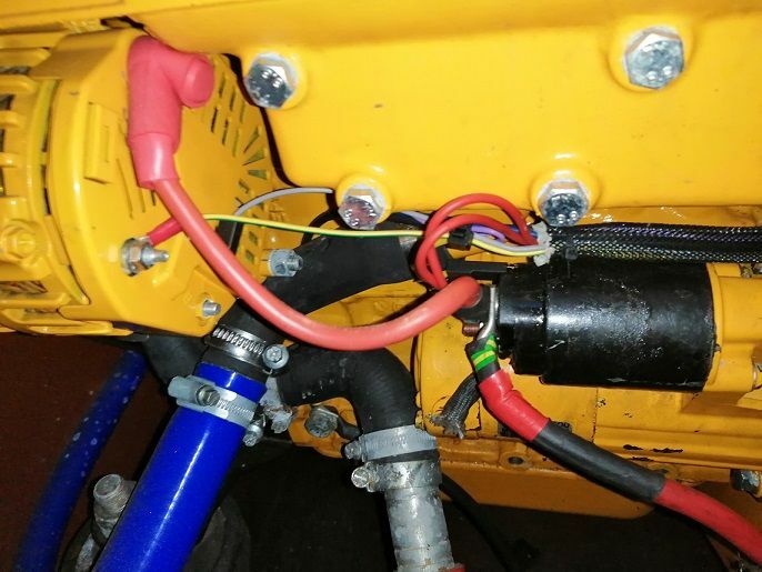 Single Alternator and VSR Boat Equipment Canal World