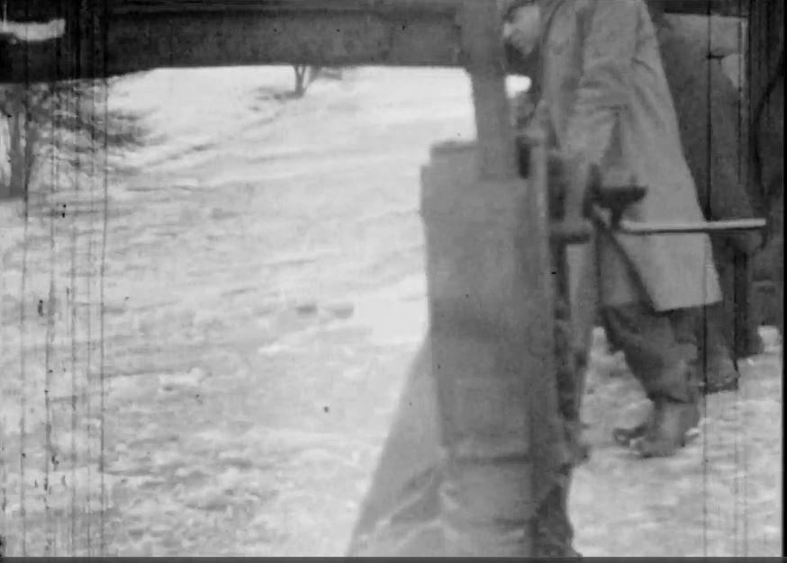 Fixed windlasses and lock keepers History & Heritage Canal World