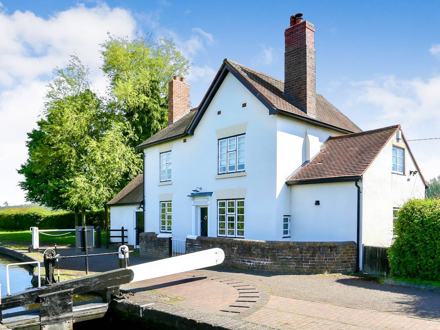 Another canal side property for sale Page 70 General Boating