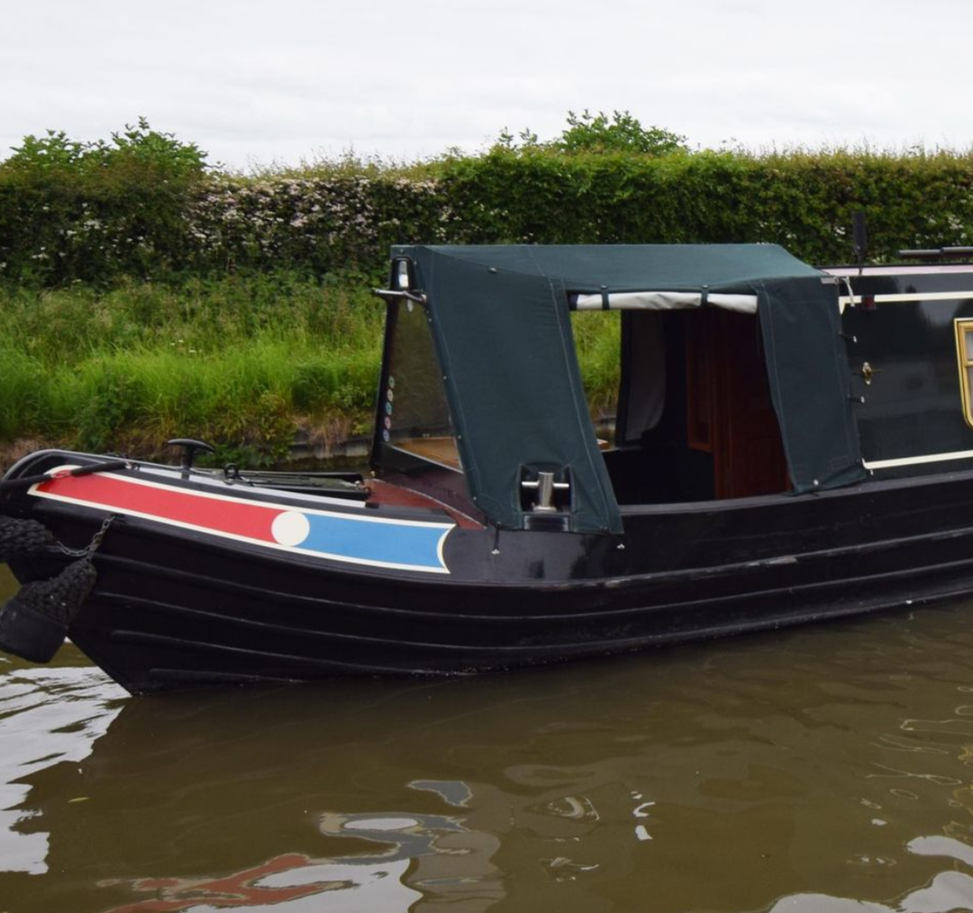 Boat Transfer Using Swing Rope Using A Spring Rope - General Boating - Canal World