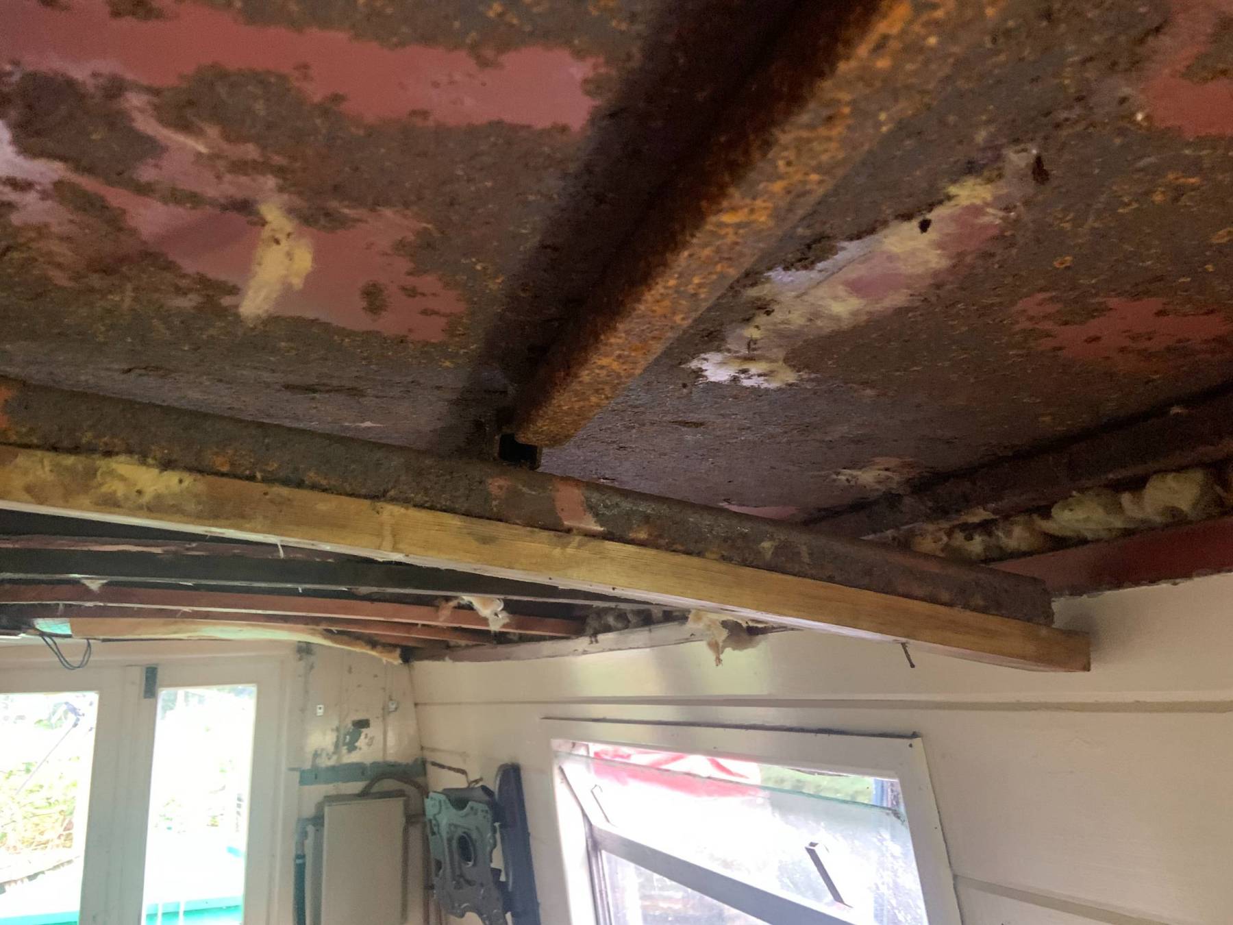 Sagging steel roof - Build Blogs - Canal World