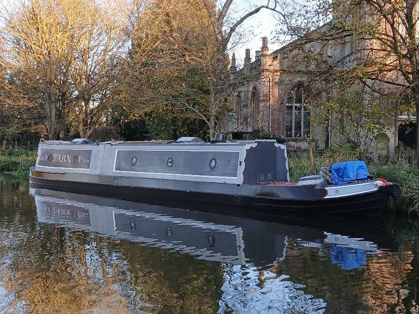 Narrowboat Tarn