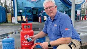Changing Gas Cylinder